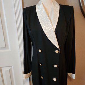 Julian Taylor New York Black Column Dress with White Collar and Cuffs Size 8